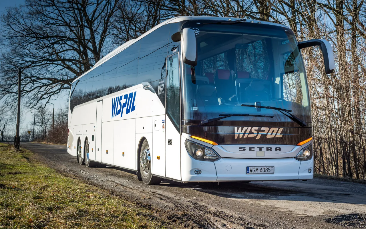 Ile kosztuje bus z Kołobrzegu do Dźwirzyna? Sprawdź ceny i oszczędzaj