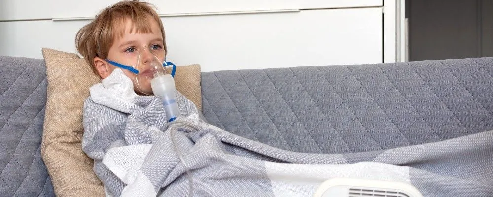 Czy dziecko z zapaleniem oskrzeli może wychodzić na dwór bez ryzyka?