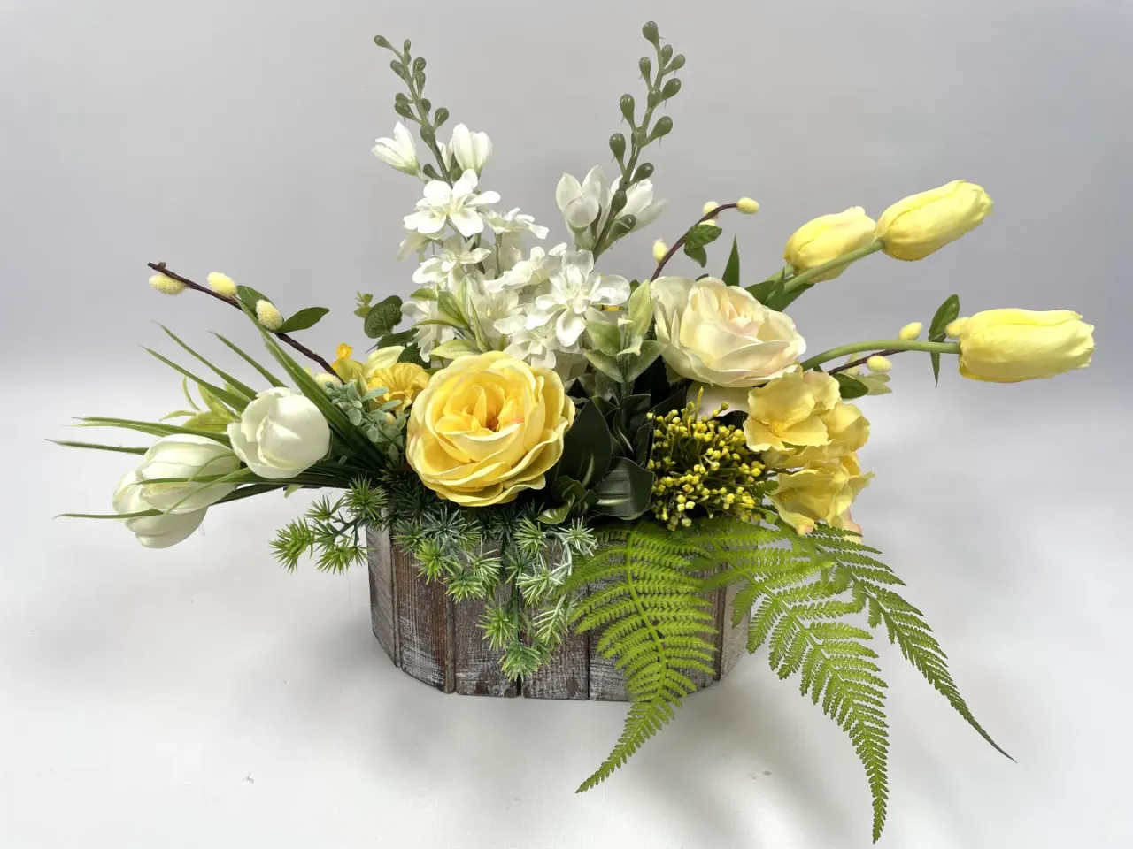 Jak ozdobić doniczkę na cmentarz, by wyrazić pamięć i szacunek