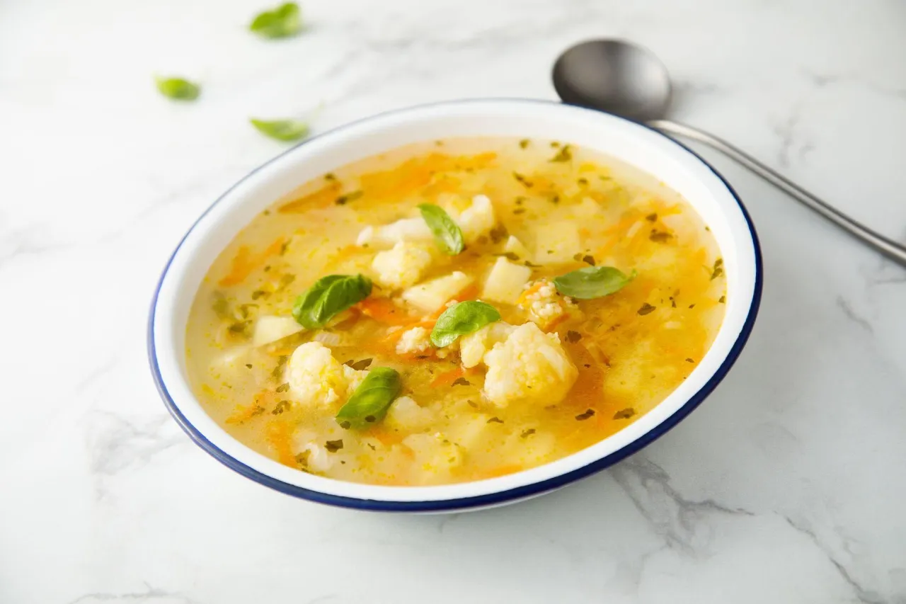 Ile gotować kalafior w zupie? Sekret idealnej konsystencji