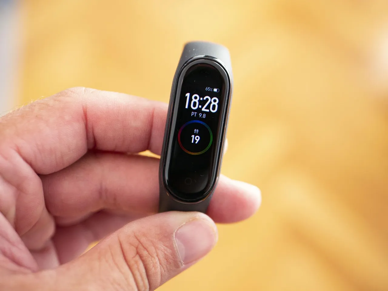 Jaką aplikację wybrać do Xiaomi Mi Band 4, aby uniknąć problemów?