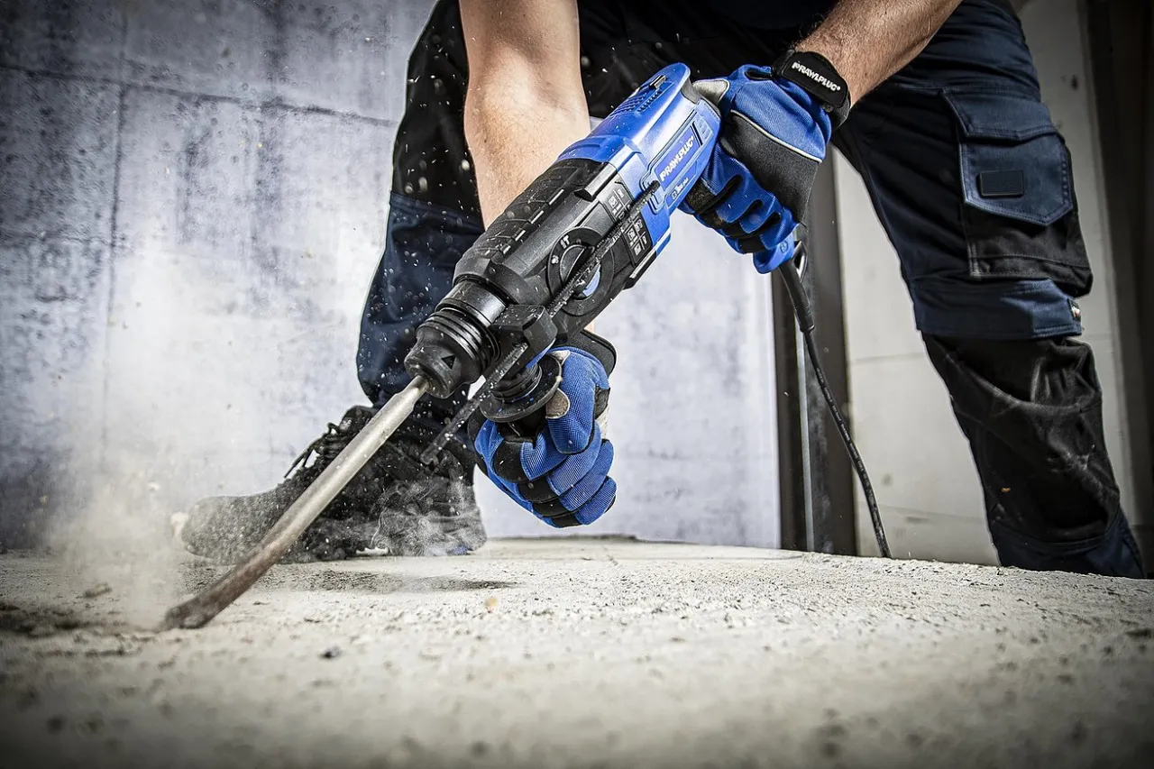 Jaka moc wiertarki będzie najlepsza? Poznaj właściwe parametry w watach