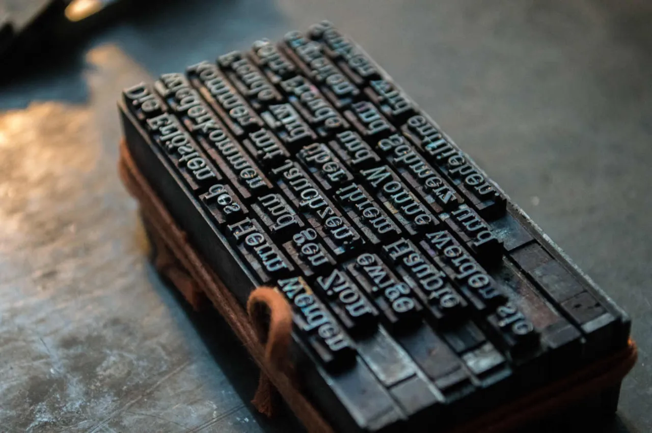 Kiedy Gutenberg wynalazł druk? Data, Biblia i rewolucja