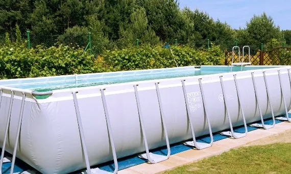 Ile kosztuje basen ogrodowy? Sprawdź ceny i ukryte wydatki