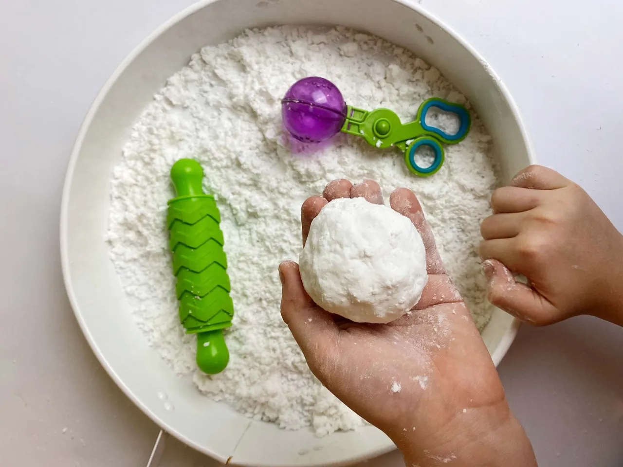 Masa sensoryczna dla dzieci: rewolucyjna metoda wspierania rozwoju zmysłów