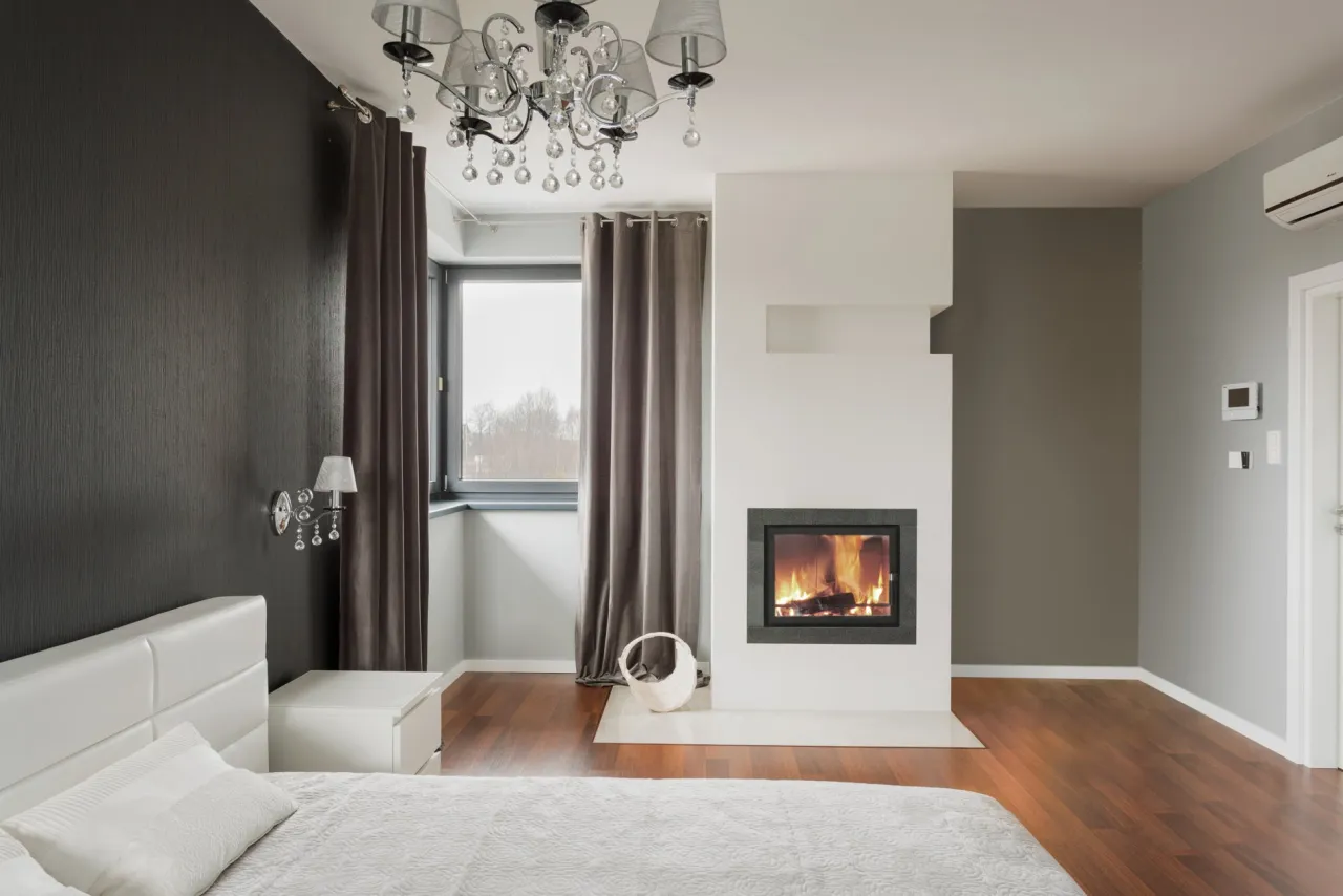 Jaki typ kominka wybrać do domu? Porównanie i rekomendacje