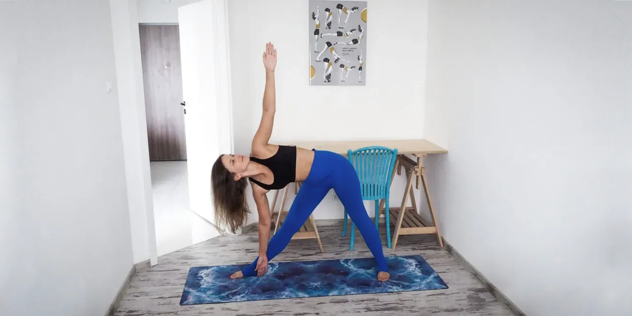 Jaki wałek do jogi wybrać, aby uniknąć bólu i poprawić praktykę?