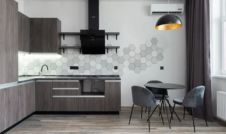 Jakie kolory ścian najlepiej pasują do szarych mebli w kuchni?