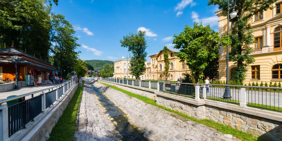 Ranking sanatoriów w Krynicy-Zdroju – najlepsze miejsca na rehabilitację