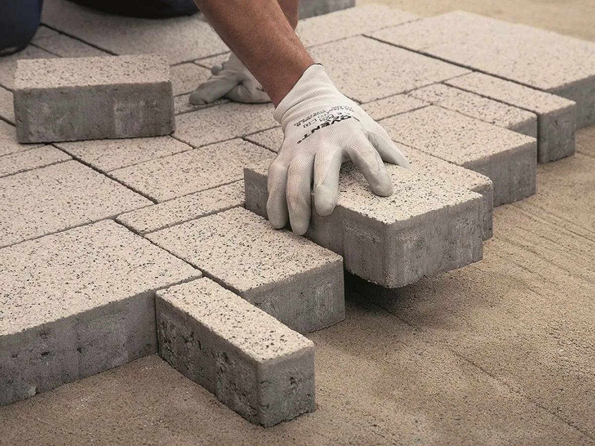 Jak zrobić podjazd na wózek inwalidzki: praktyczny poradnik budowy krok po kroku