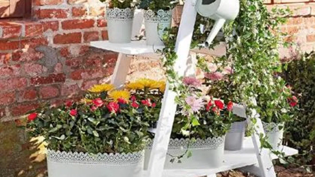 Jak zrobić kwietnik z drabiny – prosty sposób na piękną dekorację domu i ogrodu