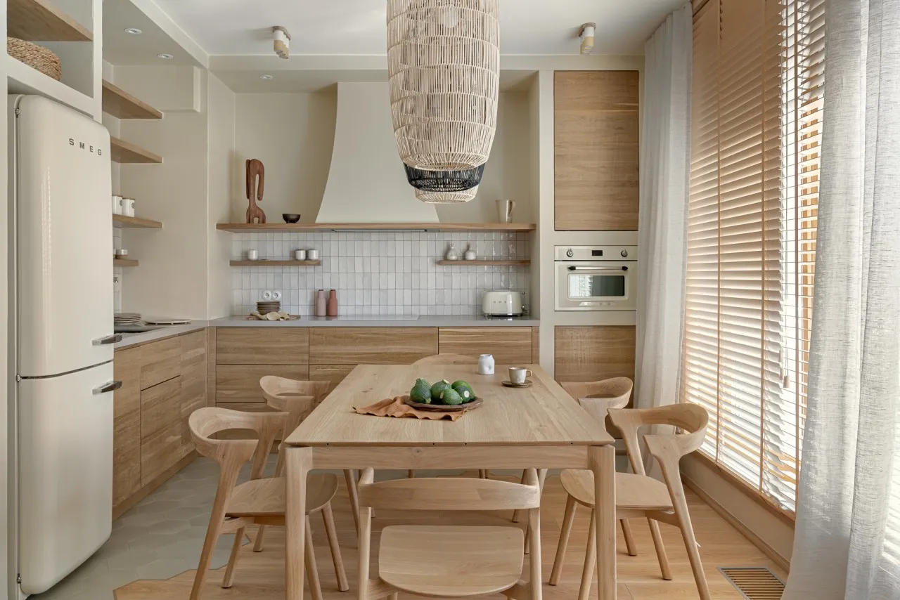 Jak położyć kafelki na ścianie w kuchni bez zbędnych błędów