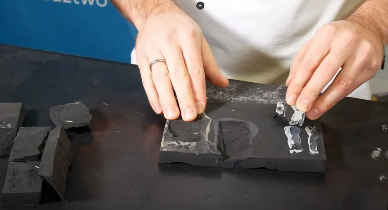 Klejenie EPDM do styropianu - Poradnik jak uniknąć kosztownych błędów