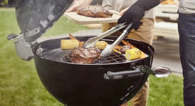 Najlepsze grille BBQ: Jak wybrać idealny sprzęt do grillowania