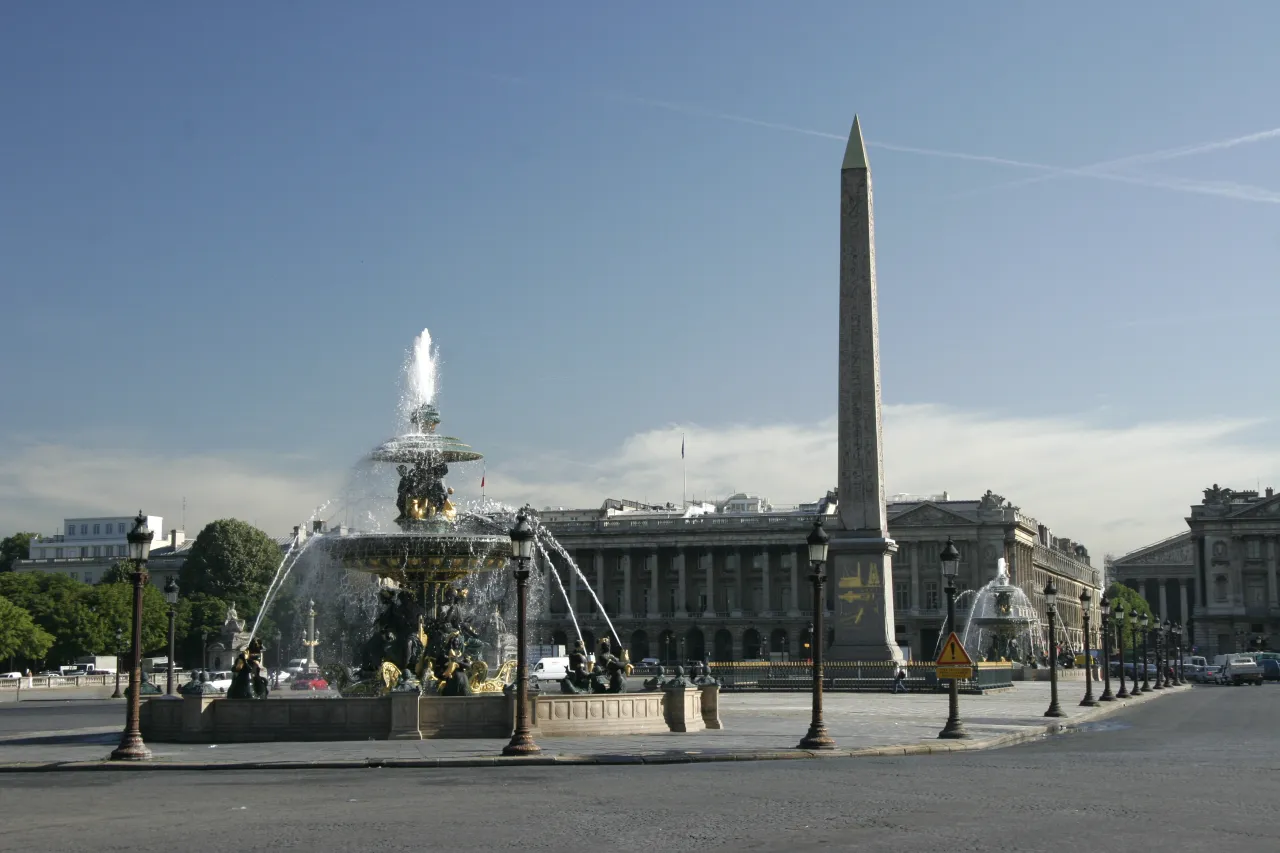 Plac Zgody: Historia, zabytki i praktyczny przewodnik