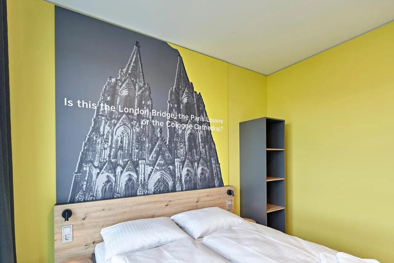 MEININGER Hotel Köln West: Günstig buchen & alle Infos für Ihren Trip