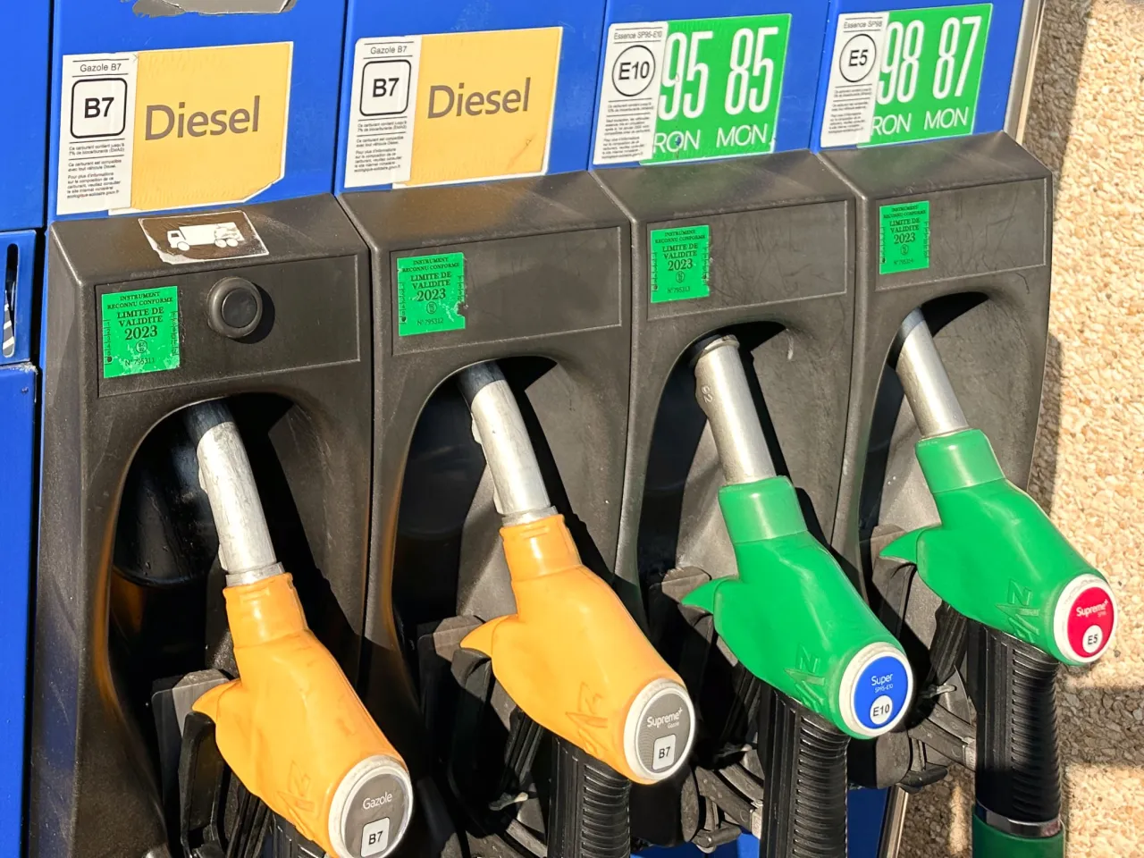 Ile kosztuje diesel w Niemczech? Zaskakujące różnice w cenach!