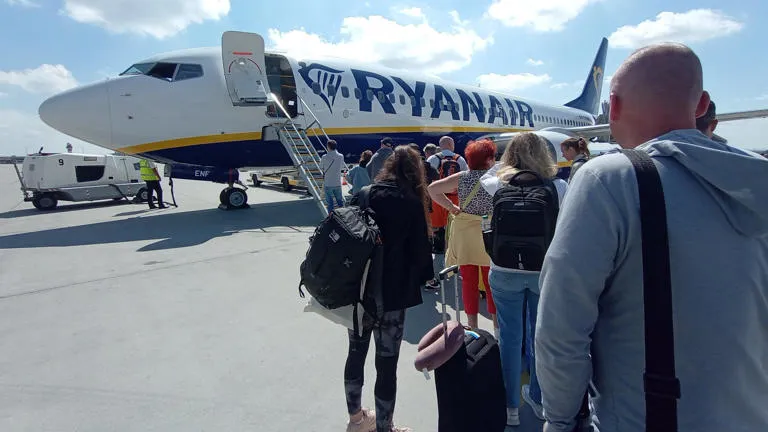 Dokąd lata Ryanair? Odkryj popularne kierunki z Polski