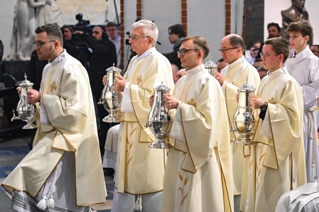 Msze w Wielki Czwartek: Godziny, przebieg i znaczenie | Przewodnik