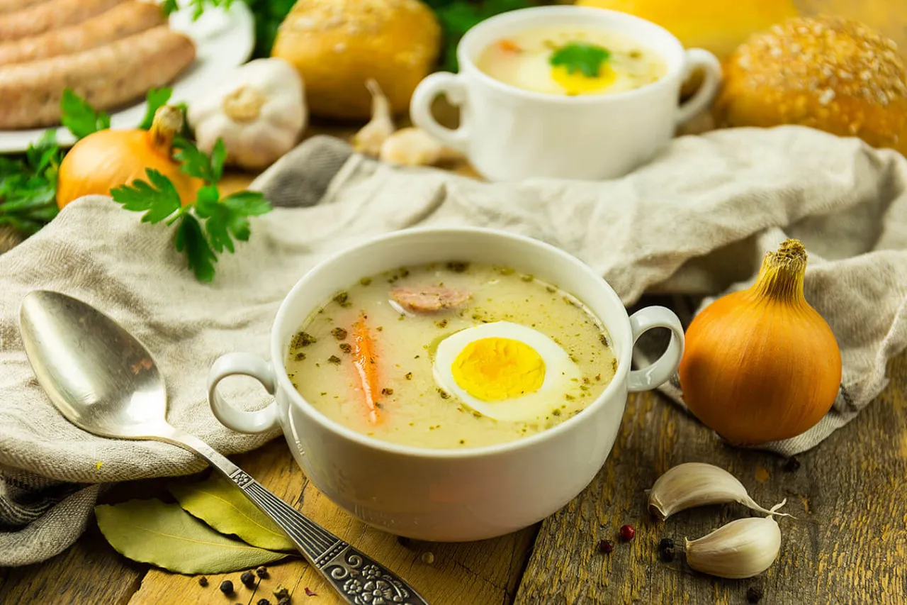 Jak zagęścić zupę mąką bez grudek i zyskać idealną konsystencję