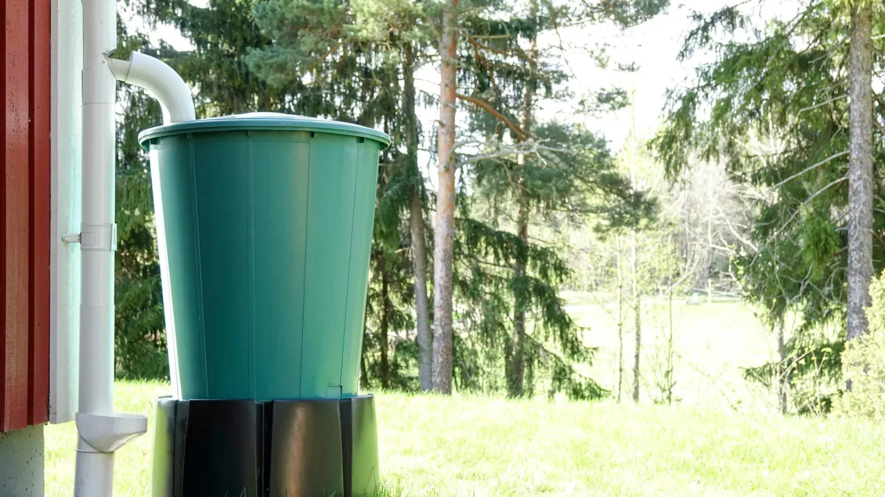 Z czego zrobić zbiornik na deszczówkę? Najlepsze materiały i porady Z czego zrobić zbiornik na deszczówkę? Najlepsze materiały i porady