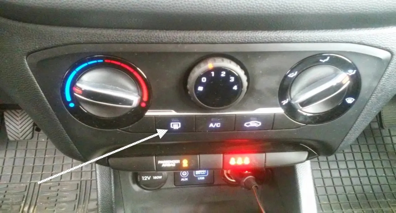 Jak włączyć ogrzewanie w samochodzie i uniknąć zimna w środku