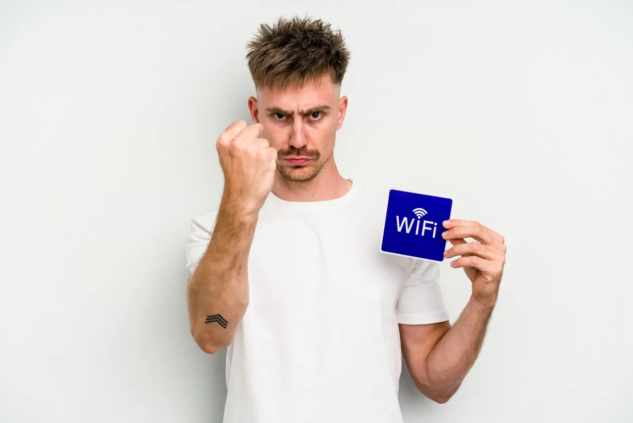 Wolny internet? Zmień hasło do Wi-Fi - Prosto i bezpiecznie