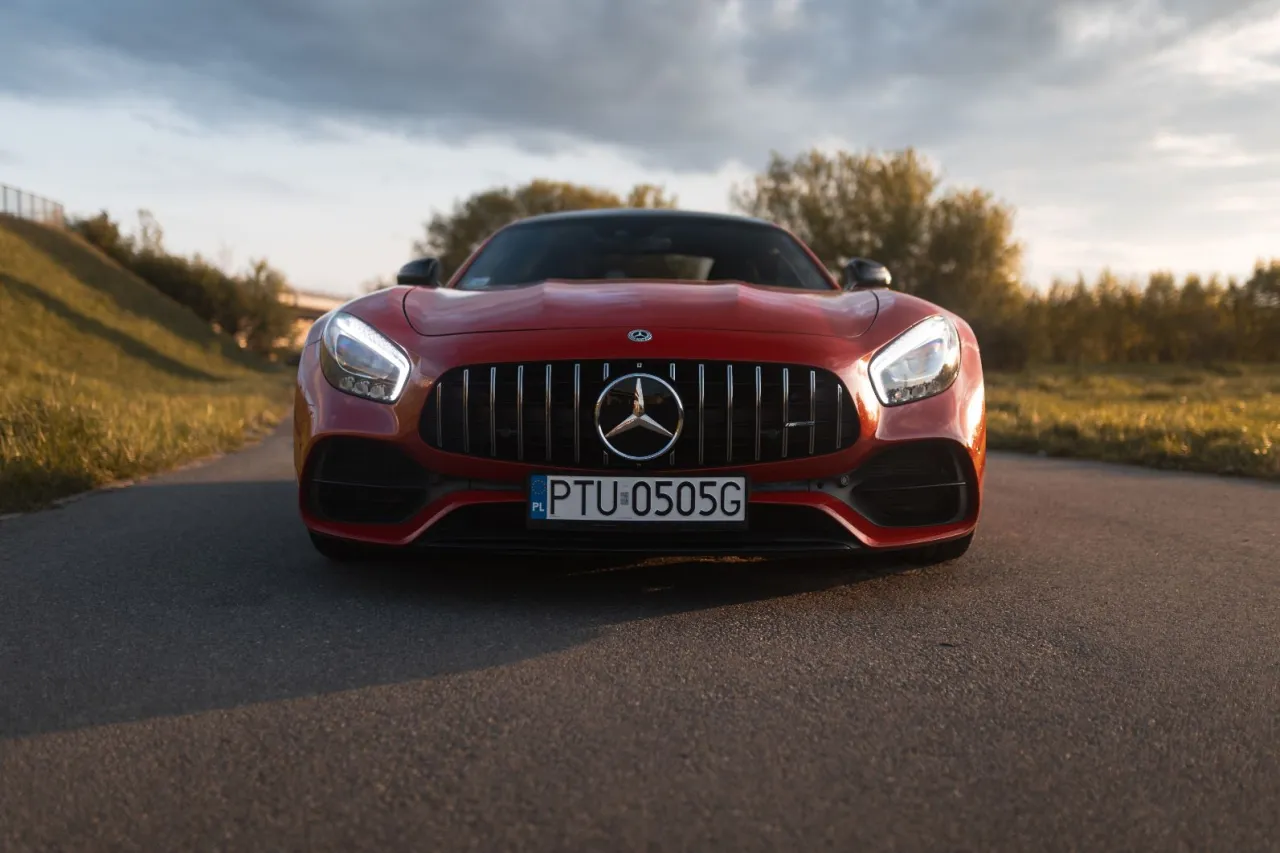 Mercedes-AMG GT - odkryj moc i osiągi supersamochodu marzeń