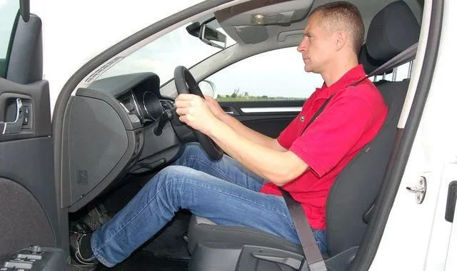 Jak naprawić pasy bezpieczeństwa w samochodzie i uniknąć niebezpieczeństwa