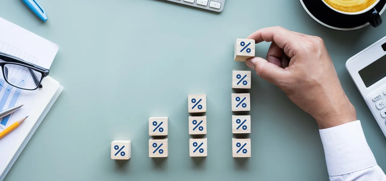 Jakie jest oprocentowanie lokat w banku PKO? Sprawdź aktualne stawki! Jakie jest oprocentowanie lokat w banku PKO? Sprawdź aktualne stawki!