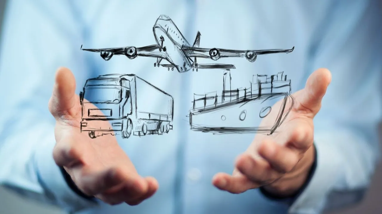 Spedytor: Kim jest i ile zarabia? Poznaj kluczową rolę w transporcie!