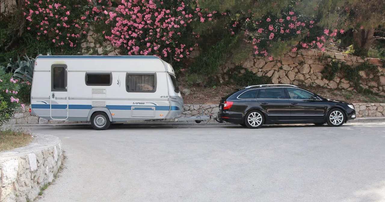 Jaka przyczepa kempingowa na kat B? Oto modele, które możesz ciągnąć