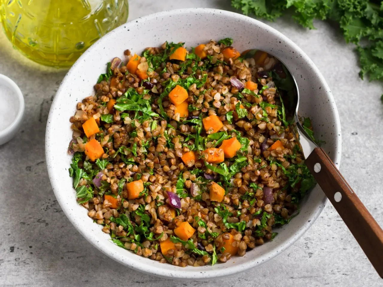 Resztki kaszy gryczanej? 5+ pomysłów na pyszne dania (zero waste!)