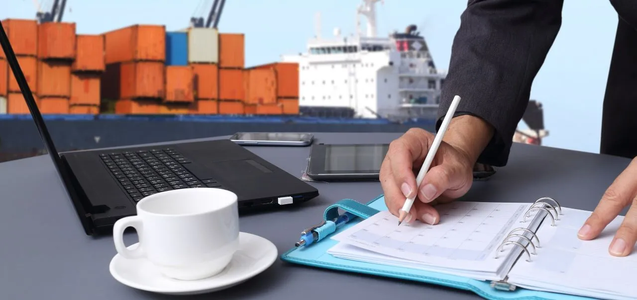 Spedytor kim jest i jakie ma kluczowe obowiązki w logistyce Spedytor kim jest i jakie ma kluczowe obowiązki w logistyce