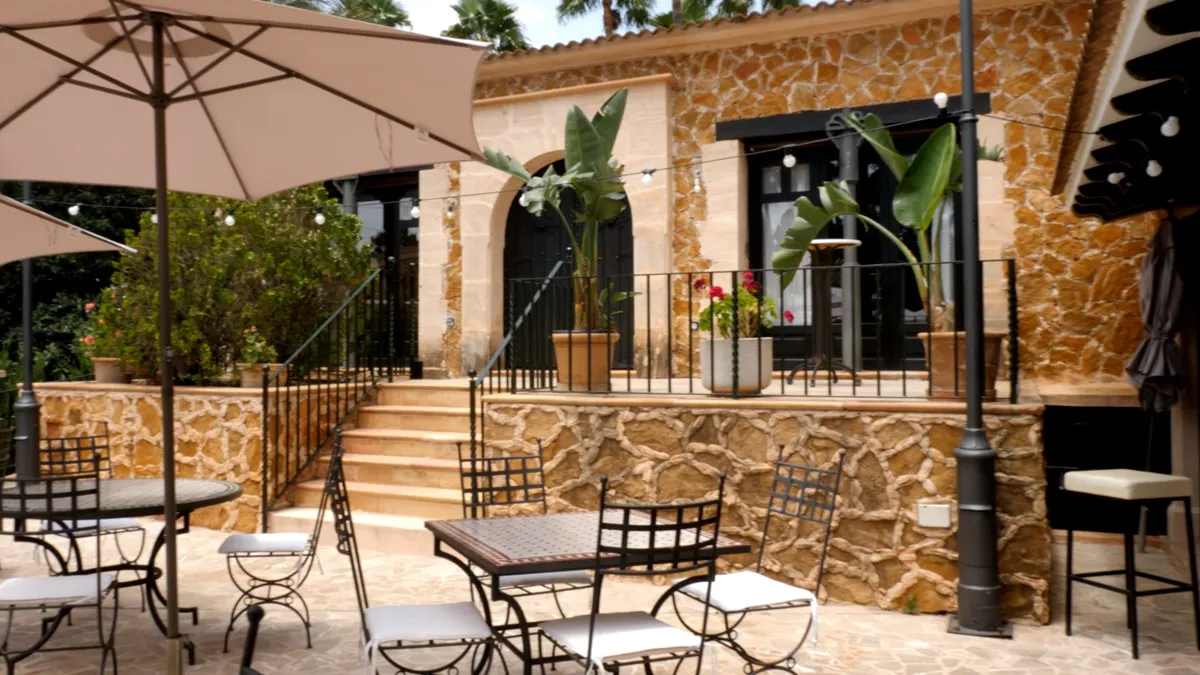 First Dates Hotel: Wo ist der Drehort? Buchen & Bewerben!