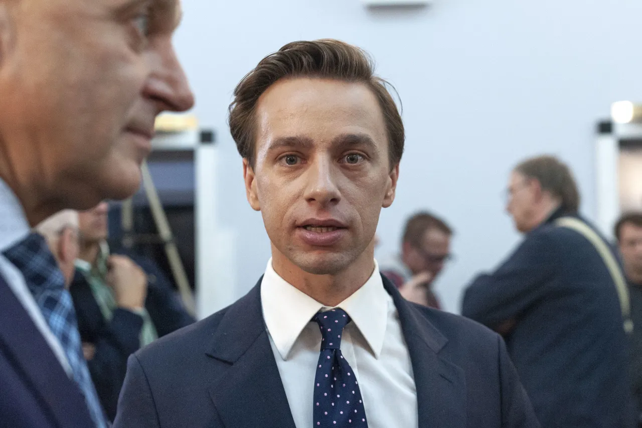 Czy Bosak ma wyższe wykształcenie? Prawda o jego edukacji