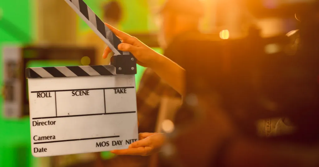 1000 filmów które tworzą historię kina – odkryj ich wpływ na kinematografię