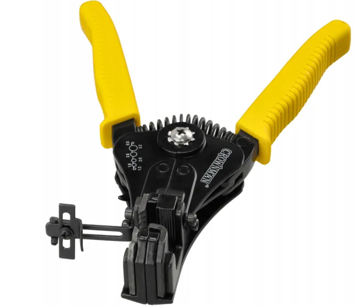 Jakie szczypce do ściągania izolacji wybrać, by uniknąć błędów?