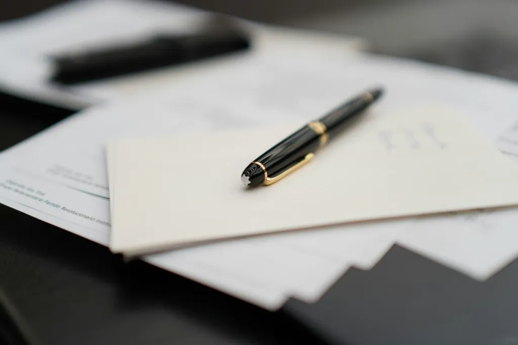 Zakup nieruchomości: kto naprawdę wybiera notariusza i dlaczego?