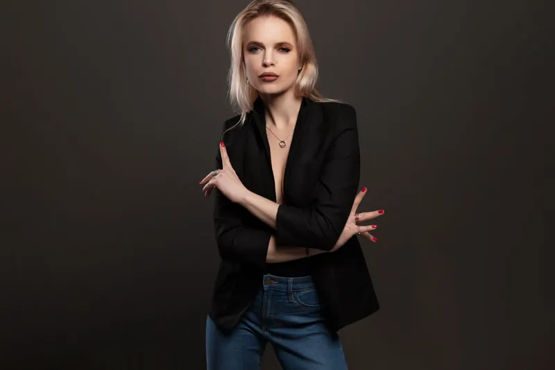 Jak znaleźć modelkę do zdjęć: 7 skutecznych metod dla fotografów