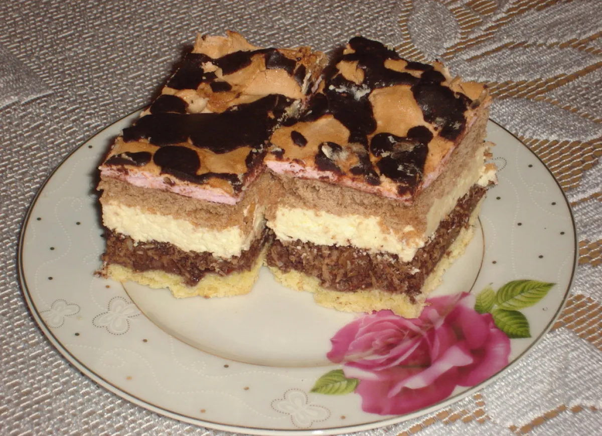 Pyszne przepisy na ciasto z olejem, które zachwycą każdego smakosza