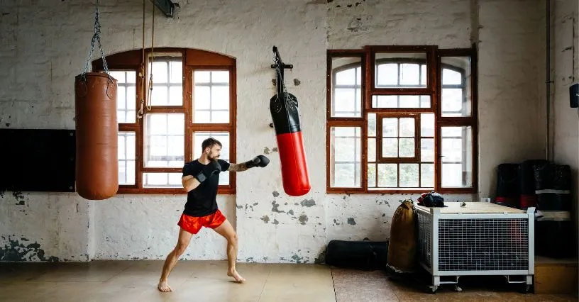 Jaką sztukę walki wybrać dla 40 latka, by uniknąć kontuzji?