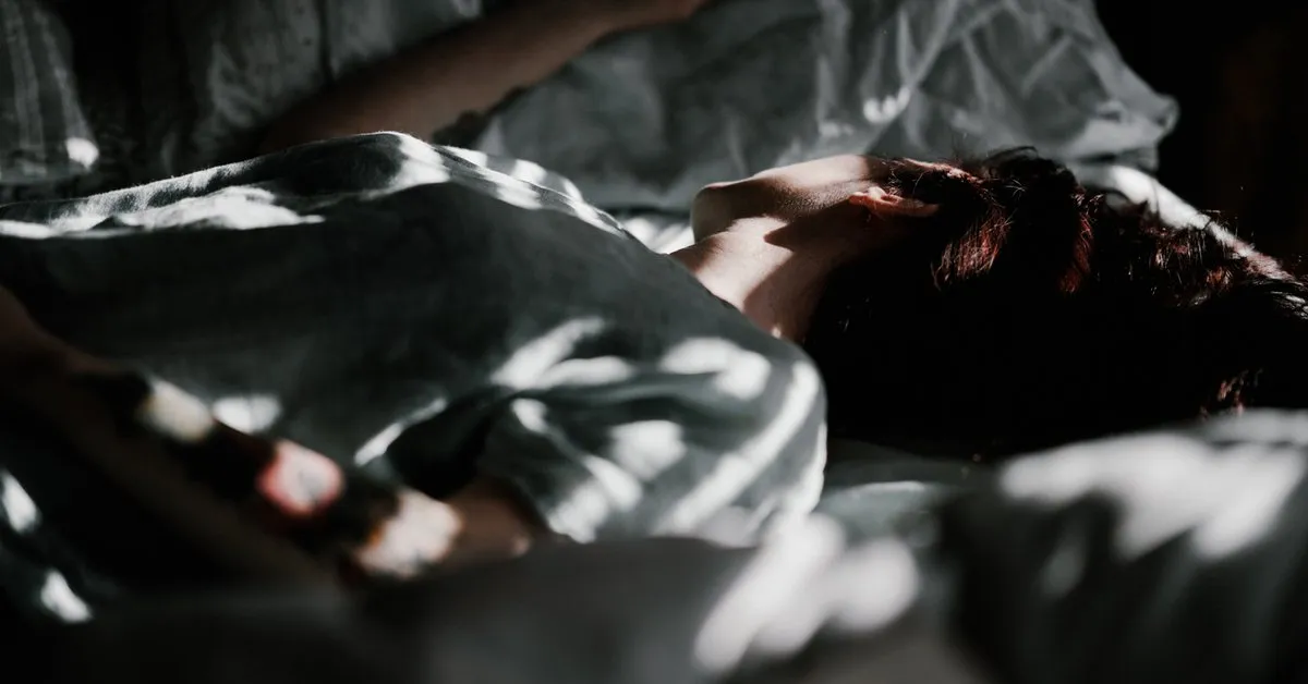 Co oznacza sen w którym ktoś umiera? Odkryj jego głębokie znaczenie
