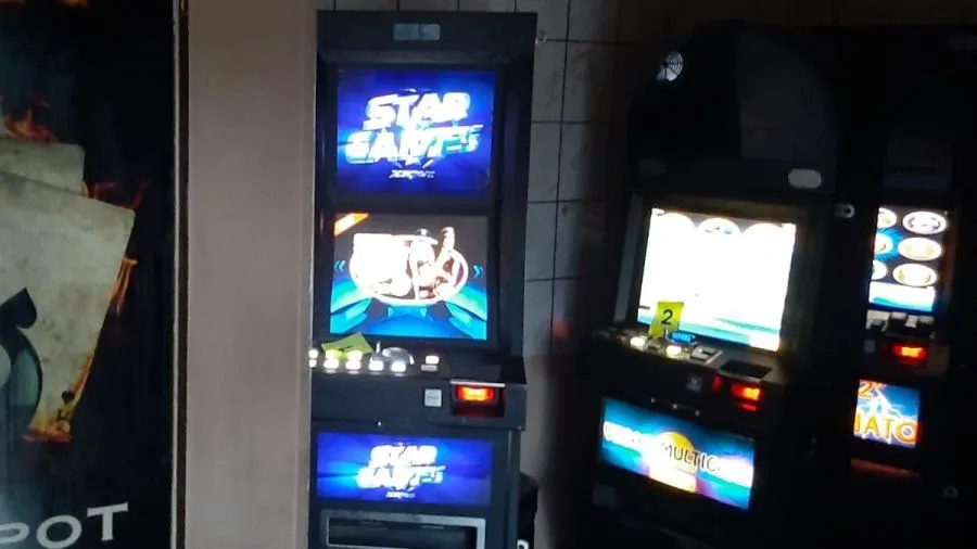 Nielegalny salon gier: czy pracownik uniknie milionowych kar?