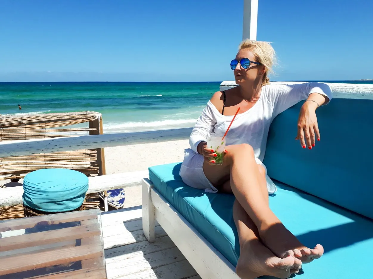 Tunezja dla kobiet: Czy jest bezpiecznie? Praktyczny przewodnik