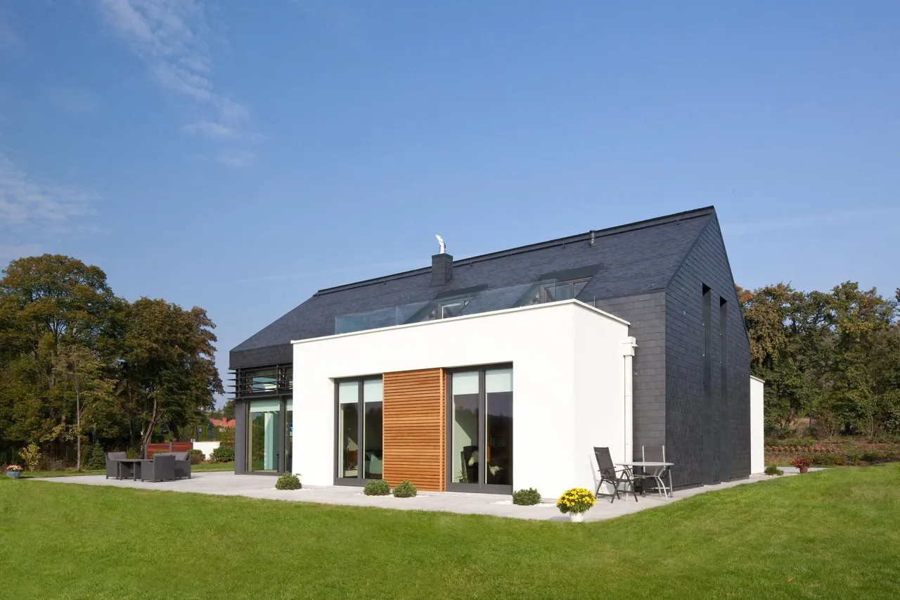 Jaki tynk na zewnątrz domu: klucz do trwałej i estetycznej elewacji