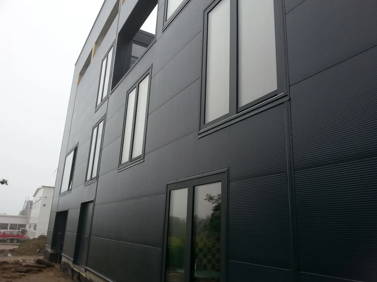 Jakie profile okienne wybrać, aby uniknąć wysokich kosztów i problemów?