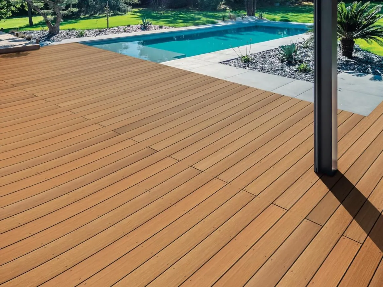 Koszt tarasu drewnianego: Kalkulacja, materiały i robocizna