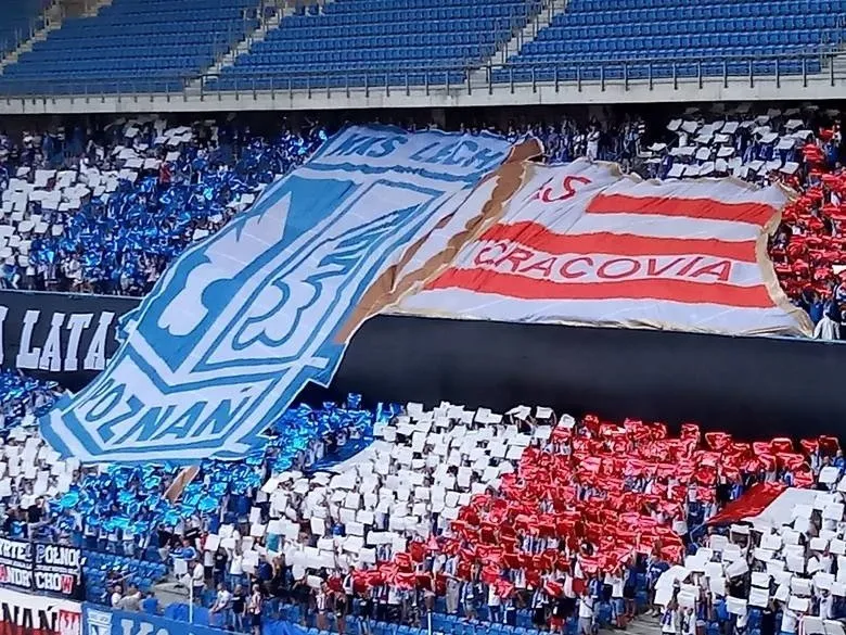 Niesamowite ujęcia ze zwycięskiego meczu Lecha z Cracovią
