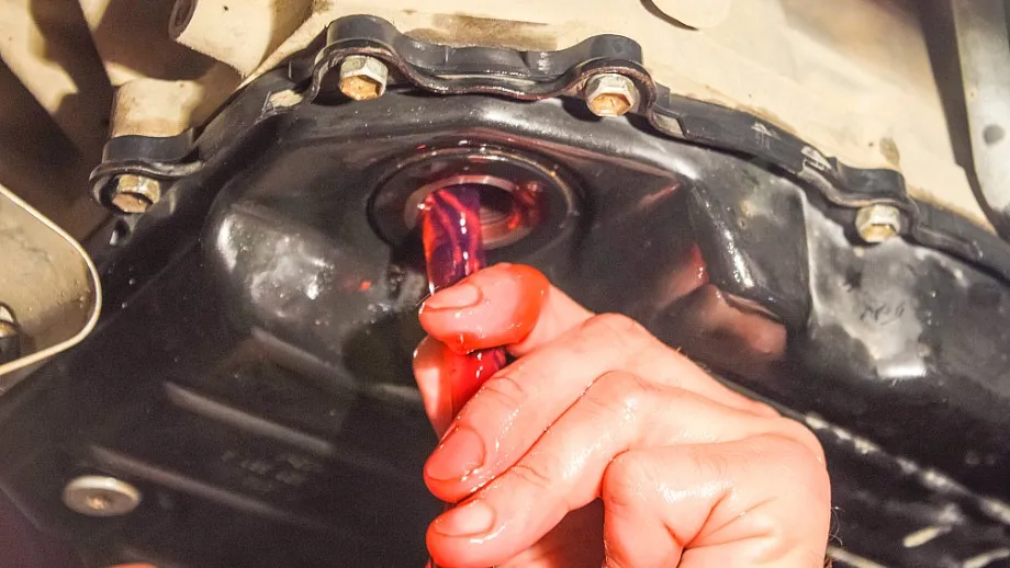Olej w skrzyni manualnej: Czy i kiedy wymieniać olej w skrzyni biegów?